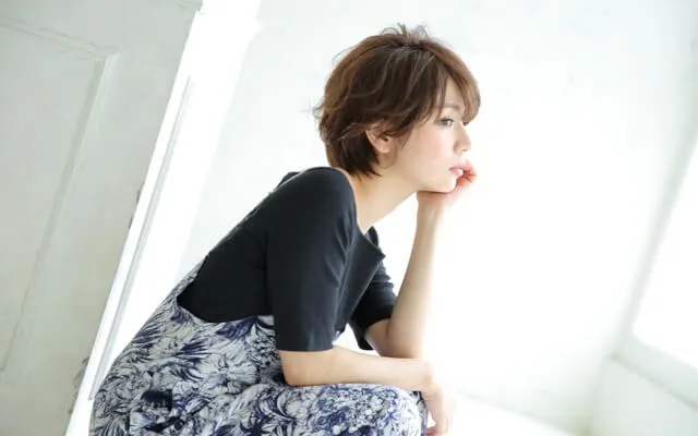 女性らしさたっぷりマッシュショート